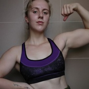 Teen muscle girl Fitness girl Nikola